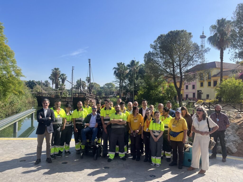 Foto de familia del equipo de UNEI en Isla Mágica